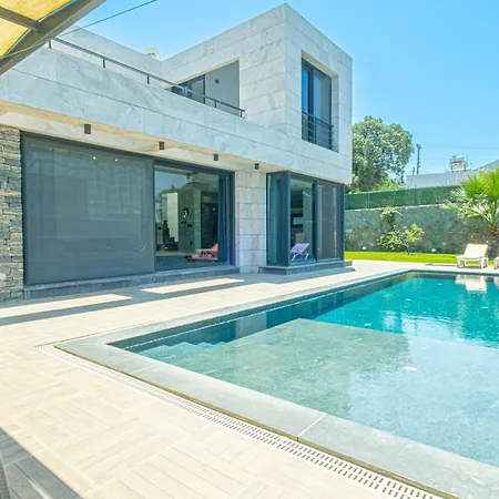 Brakte With Private Pool Вилла