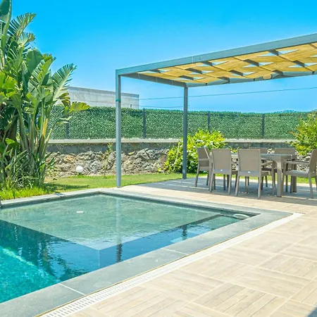 Вилла Brakte With Private Pool *